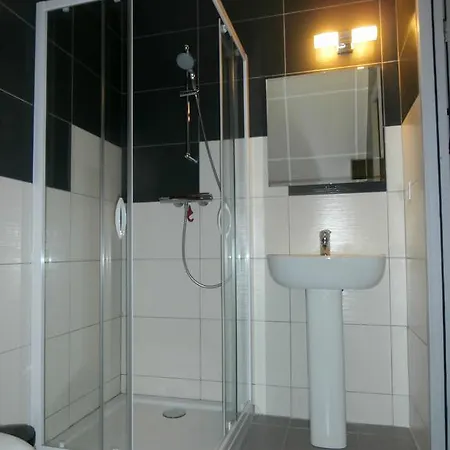 Domaine De ゲストハウス *